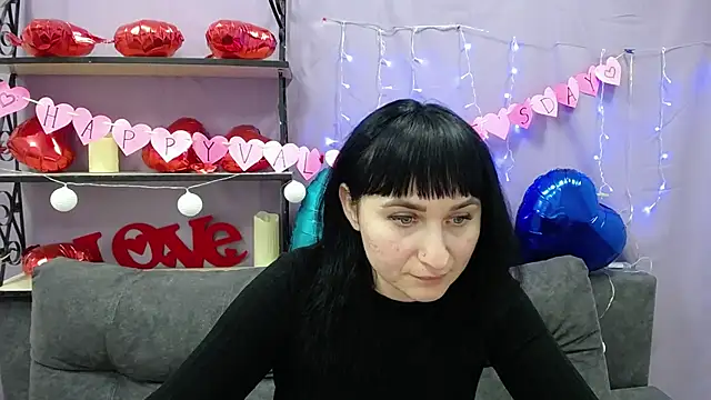 NinaFlawlees online show from 15, 2, 2025