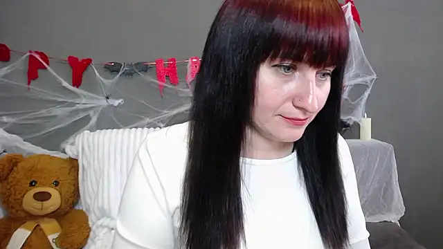 NinaFlawlees online show from 18, 10, 2025