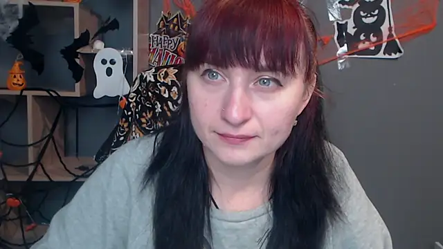 NinaFlawlees online show from 20, 10, 2025