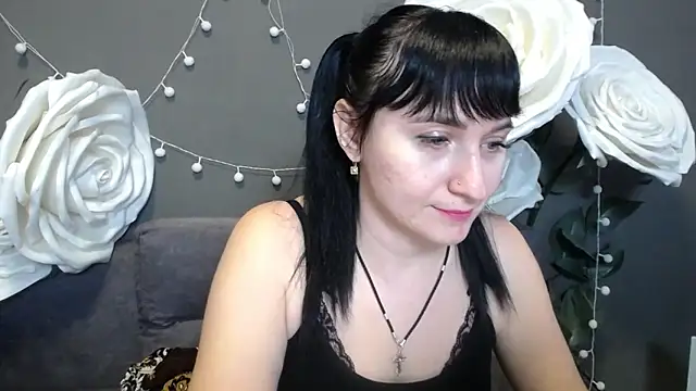 NinaFlawlees online show from 23, 11, 2025