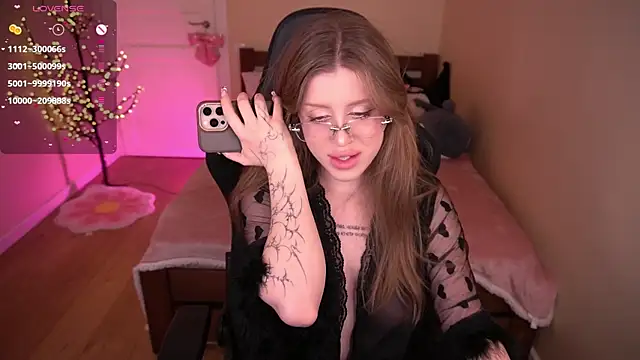 PenellopaRaw online show from 2, 3, 2026