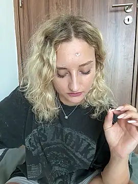 MileySummer online show from 17, 9, 2025