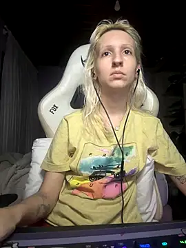 bunnydark00 online show from 18, 11, 2025