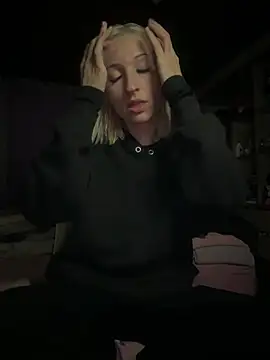 bunnydark00 online show from 24, 6, 2026