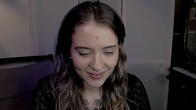 Snapshot of risha_laas chatting on 7, 12, 2024 risha laas online show from 7, 12, 2024