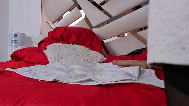 Snapshot of Naughty__Mom chatting on 9, 2, 2025 Naughty Mom online show from 9, 2, 2025