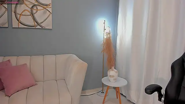 BrookeMiller online show from 18, 3, 2025