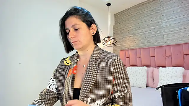 SarahDeyvis online show from 16, 1, 2025