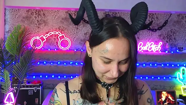 Cool Freak  online show from 24, 5, 2026