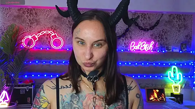 Cool Freak  online show from 29, 5, 2026