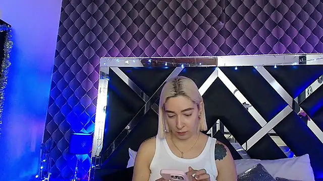 Snapshot of victoriaa_lee_ chatting on 27, 7, 2026 victoriaa lee online show from 27, 7, 2026