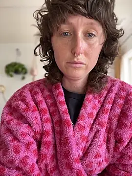 mossy kiss online show from 17, 3, 2026