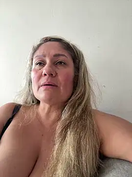Snapshot of gabiTetas chatting on 25, 4, 2026 gabiTetas online show from 25, 4, 2026
