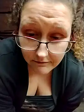 Snapshot of MissMagicMushroom chatting on 19, 12, 2024 MissMagicMushroom online show from 19, 12, 2024