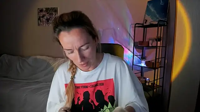 RebeccaMartinez online show from 10, 10, 2025