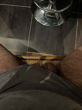 mattexhibe online show from 19, 12, 2025