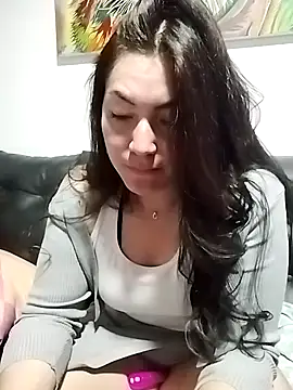 katha steele  online show from 26, 9, 2025