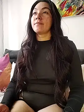 katha steele  online show from 6, 10, 2025