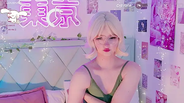 EffyEfans online show from 8, 3, 2025