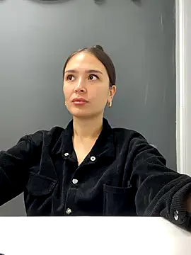Snapshot of Sweet_Lollypop chatting on 10, 10, 2025 Sweet Lollypop online show from 10, 10, 2025