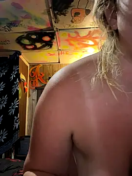 TrashleyRosebud online show from 3, 11, 2025