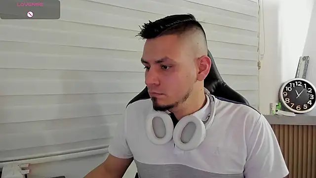 Snapshot of Rick_Diesel_ chatting on 21, 2, 2026 Rick Diesel online show from 21, 2, 2026