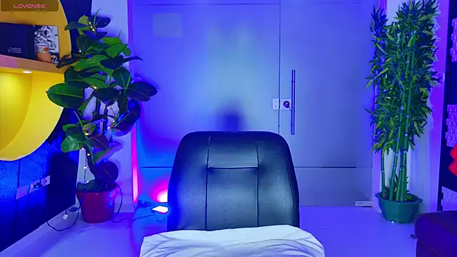 MalaikaBrown online show from 17, 10, 2025