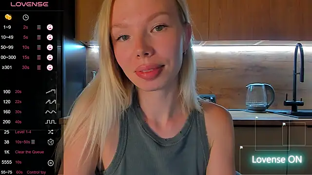 Snapshot of Olivia_Bells chatting on 20, 6, 2026 Olivia Bells online show from 20, 6, 2026