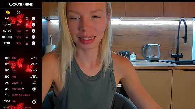 Snapshot of Olivia_Bells chatting on 2, 8, 2026 Olivia Bells online show from 2, 8, 2026