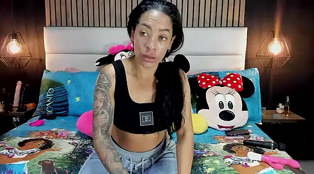 Snapshot of NiicolleMiller chatting on 13, 2, 2025 NiicolleMiller online show from 13, 2, 2025
