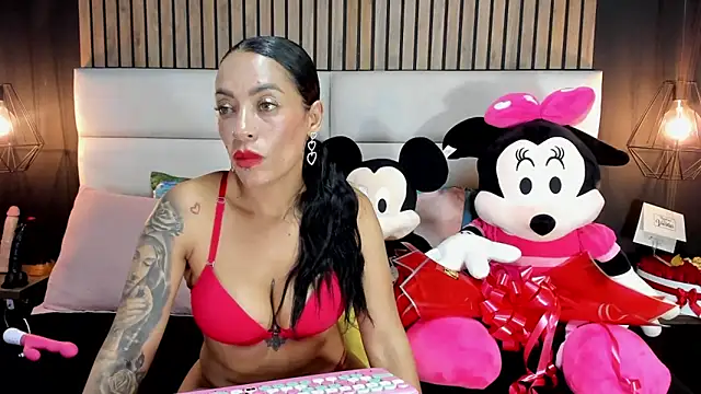 Snapshot of NiicolleMiller chatting on 14, 2, 2025 NiicolleMiller online show from 14, 2, 2025