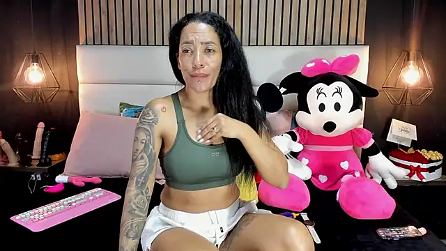 Snapshot of NiicolleMiller chatting on 15, 2, 2025 NiicolleMiller online show from 15, 2, 2025