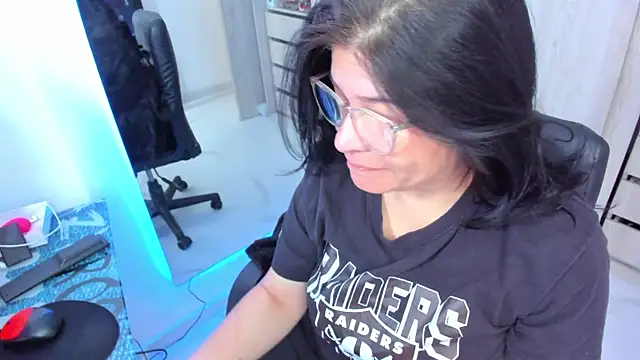 Snapshot of BellaFlaming chatting on 24, 6, 2026 BellaFlaming online show from 24, 6, 2026