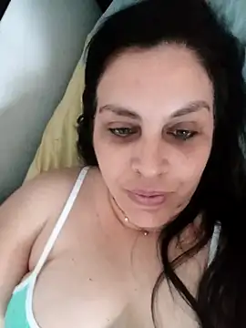 Snapshot of CRUELLAXX chatting on 15, 12, 2024 CRUELLAXX online show from 15, 12, 2024