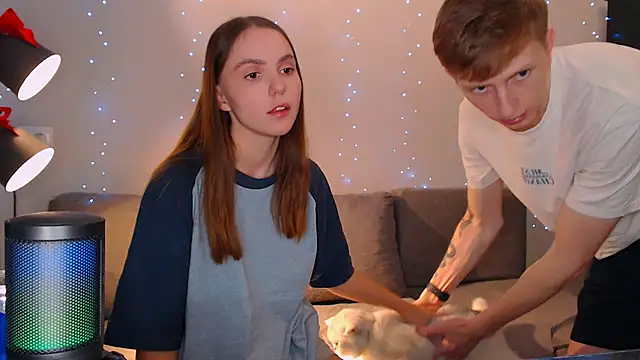 juliaanddima online show from 25, 12, 2024