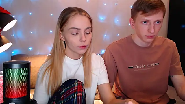 juliaanddima online show from 13, 10, 2025