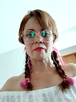 Meganlola online show from 15, 9, 2025