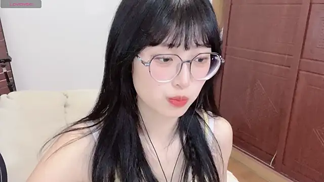Snapshot of 4uoki chatting on 22, 3, 2025 4uoki online show from 22, 3, 2025