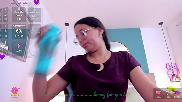 lucy blue28 online show from 21, 5, 2026