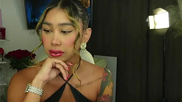 liah v online show from 11, 4, 2026