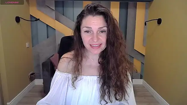 EllaLong online show from 14, 12, 2024