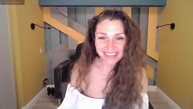 EllaLong online show from 24, 1, 2025