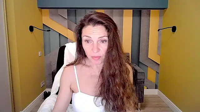 EllaLong online show from 13, 2, 2025