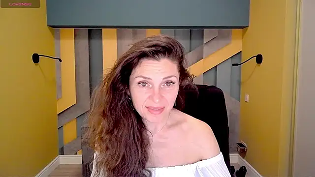 EllaLong online show from 19, 2, 2025