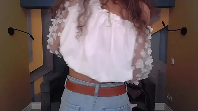 EllaLong online show from 17, 9, 2025