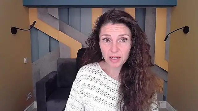 EllaLong online show from 29, 9, 2025