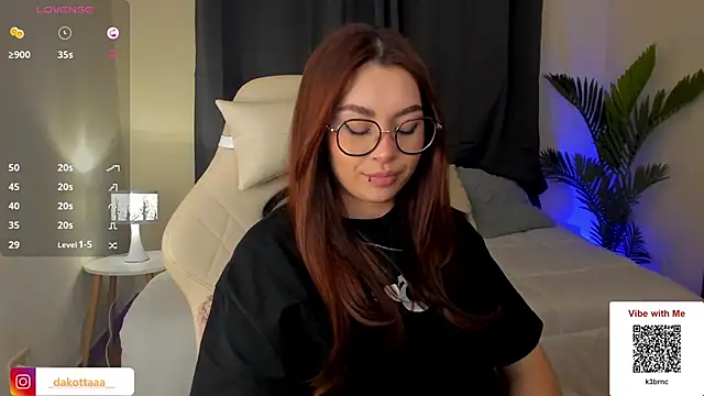Snapshot of dakottaa_ chatting on 19, 12, 2024 dakottaa online show from 19, 12, 2024