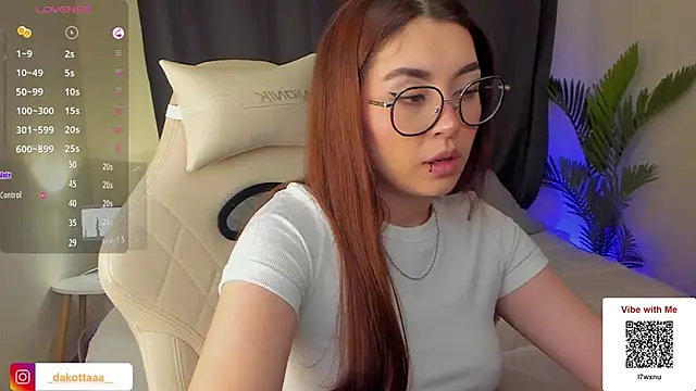 Snapshot of dakottaa_ chatting on 10, 2, 2025 dakottaa online show from 10, 2, 2025