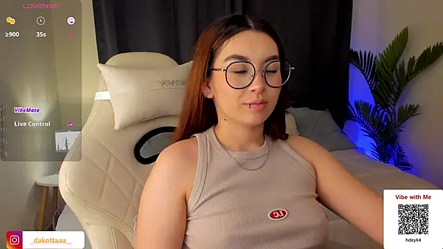 Snapshot of dakottaa_ chatting on 7, 3, 2025 dakottaa online show from 7, 3, 2025