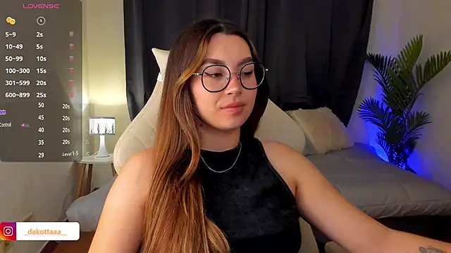 Snapshot of dakottaa_ chatting on 18, 9, 2025 dakottaa online show from 18, 9, 2025